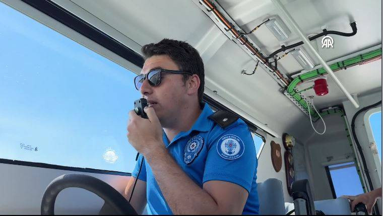 Denize girenleri havadan, karadan ve denizden uyardılar - Resim: 13